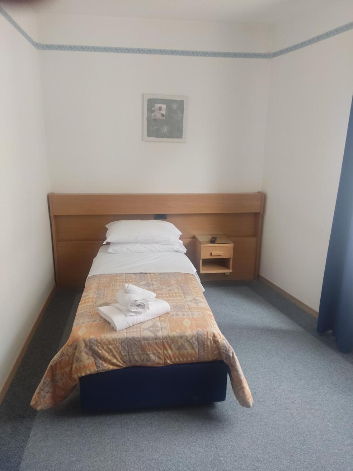 Canzolino Albergo Aurora מראה חיצוני תמונה