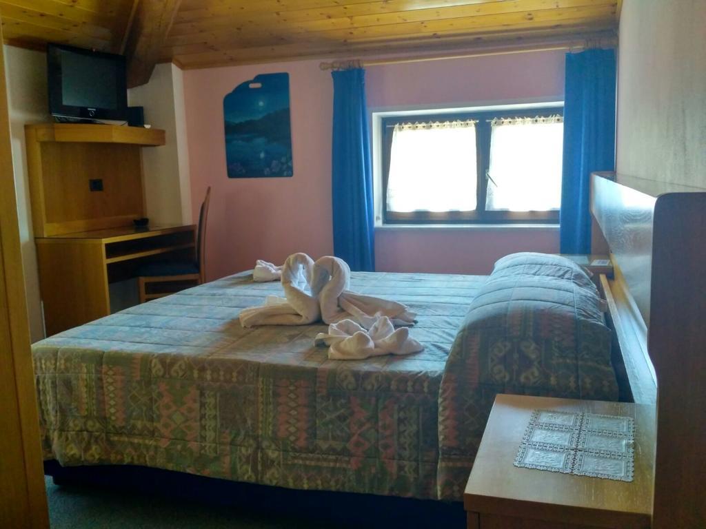 Canzolino Albergo Aurora מראה חיצוני תמונה