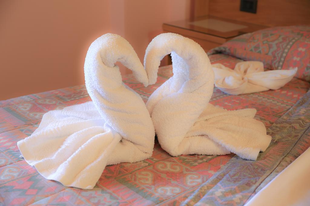 Canzolino Albergo Aurora מראה חיצוני תמונה